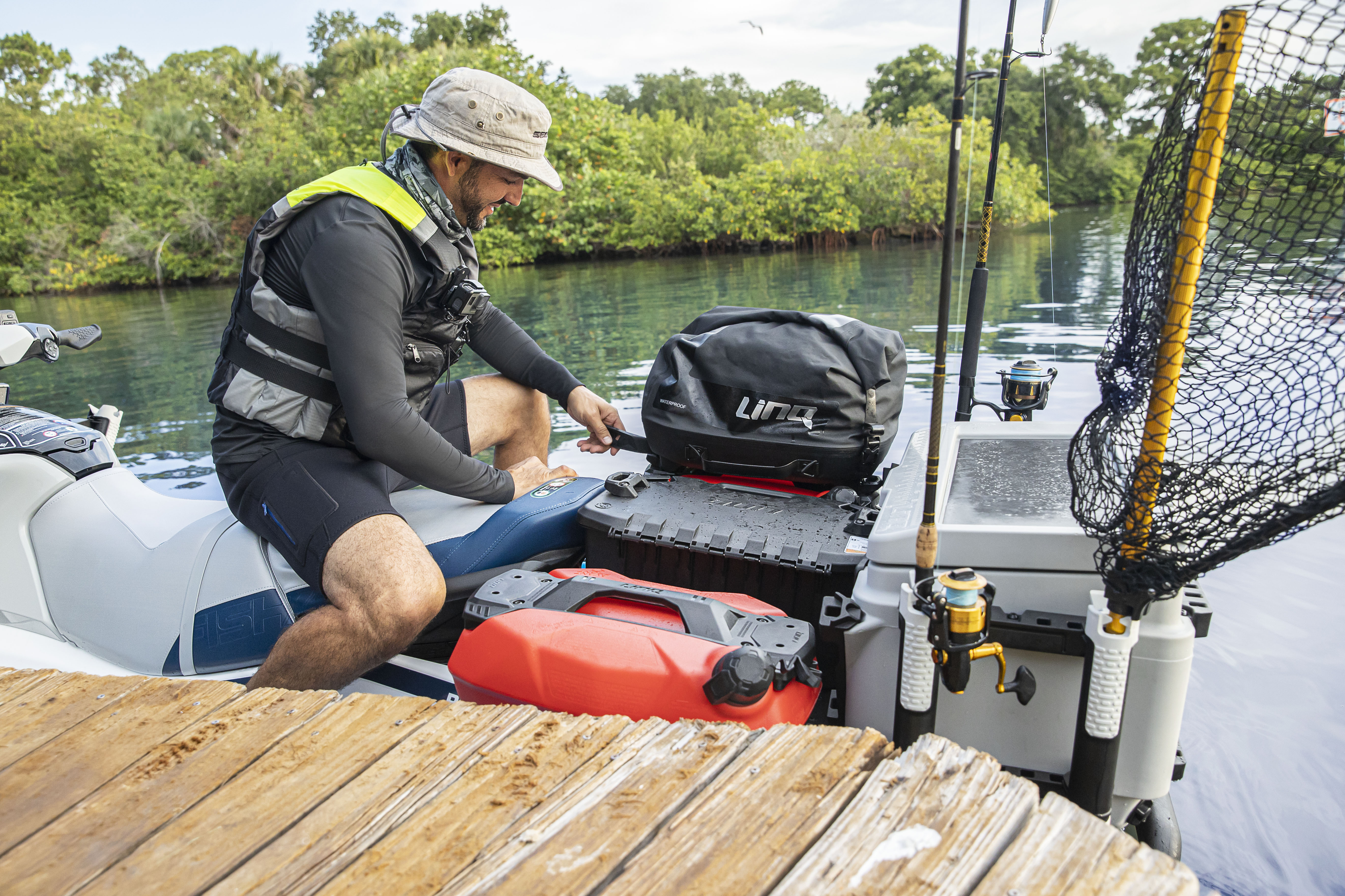 THE ULTIMATE GIFT GUIDE FOR ANY JETSKI LOVER